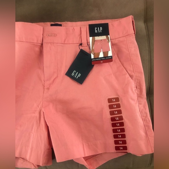 Shorts - Picture 4 of 12